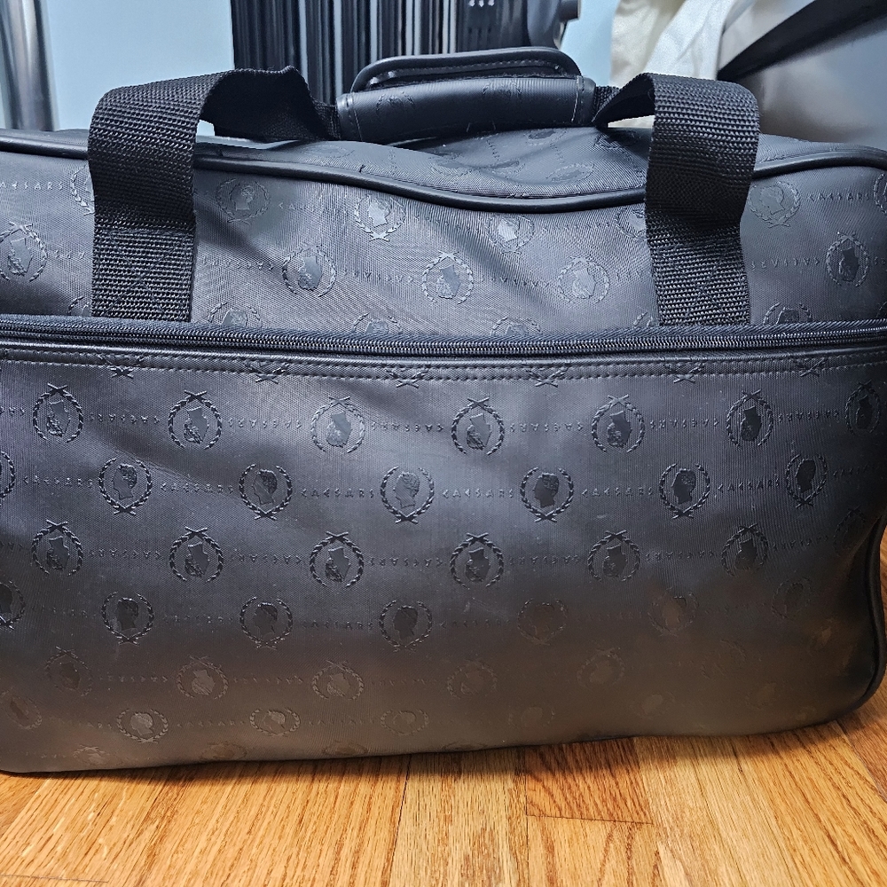 Caesars daffle bag - Picture 7 of 9